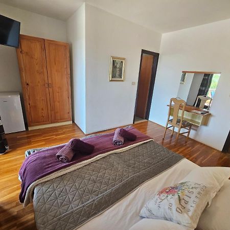 روفينج Apartments & Rooms Gaspar المظهر الخارجي الصورة