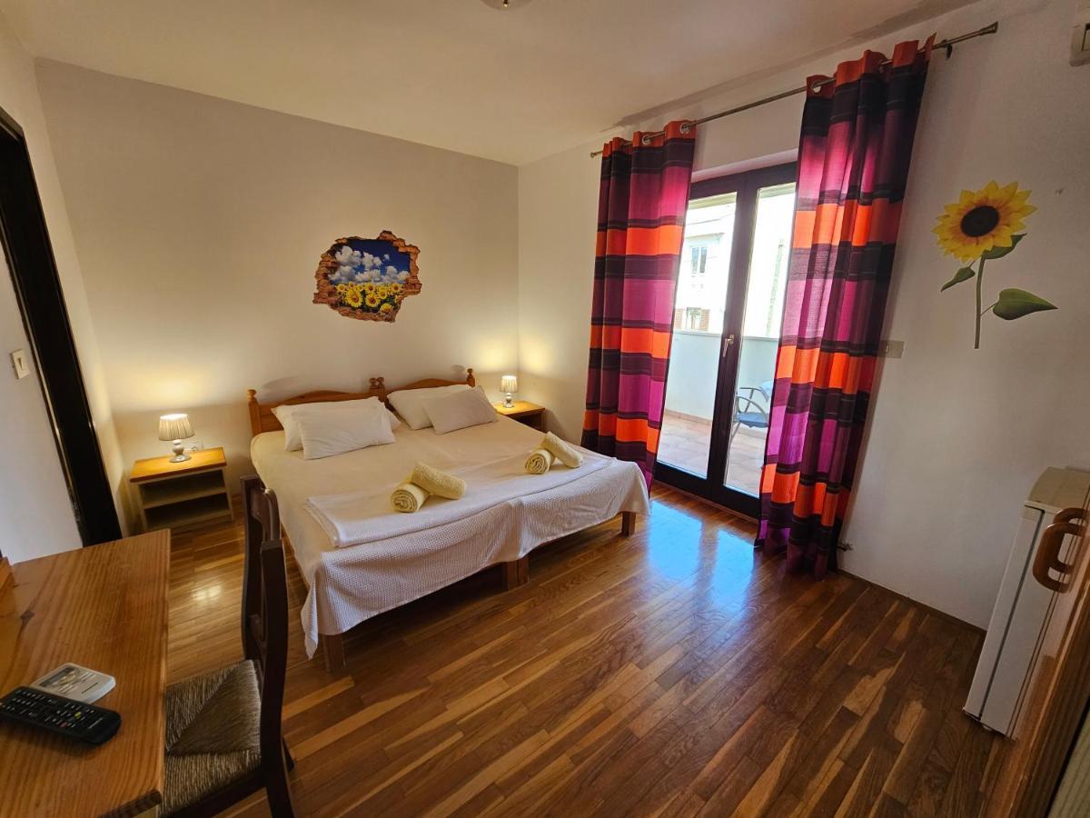 روفينج Apartments & Rooms Gaspar المظهر الخارجي الصورة