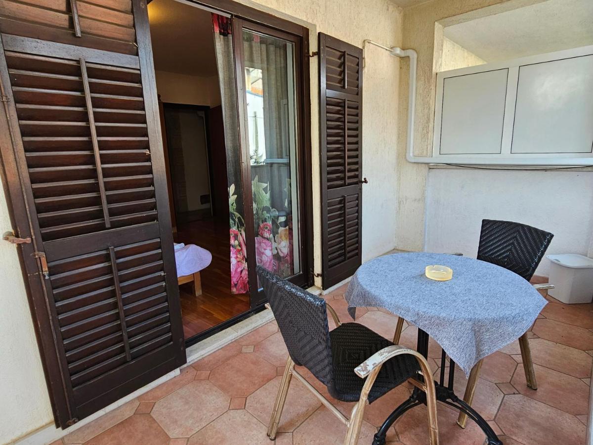روفينج Apartments & Rooms Gaspar المظهر الخارجي الصورة