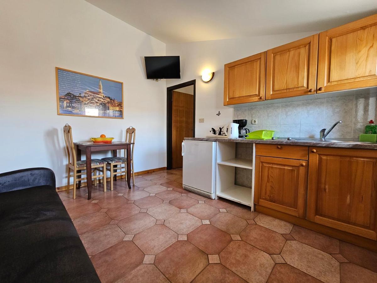 روفينج Apartments & Rooms Gaspar المظهر الخارجي الصورة