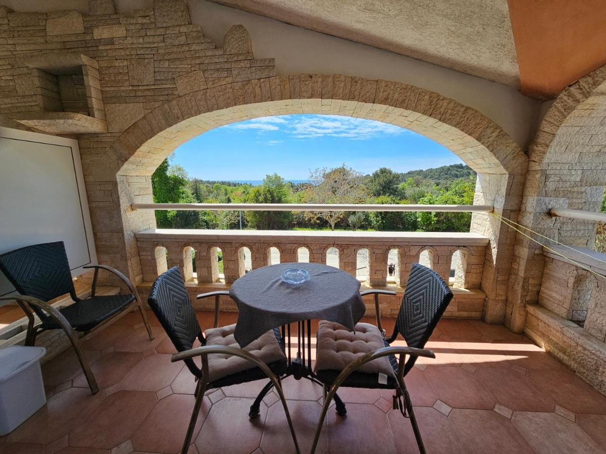 روفينج Apartments & Rooms Gaspar المظهر الخارجي الصورة