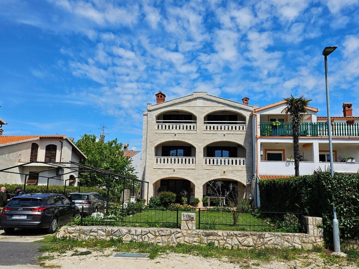 روفينج Apartments & Rooms Gaspar المظهر الخارجي الصورة