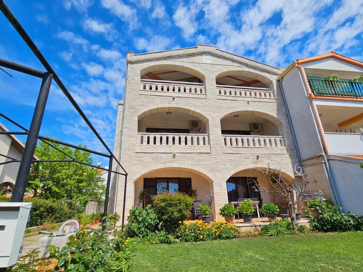 روفينج Apartments & Rooms Gaspar المظهر الخارجي الصورة